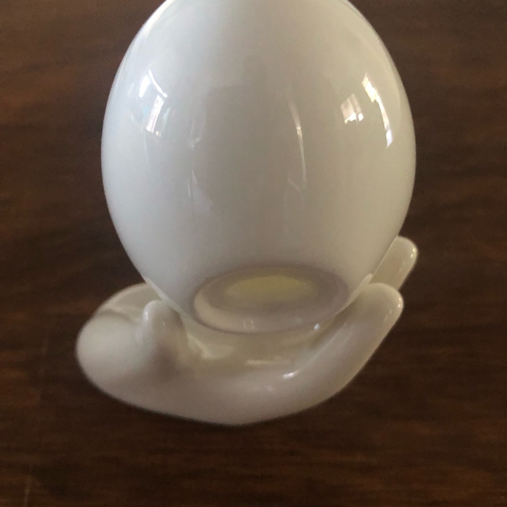 Vintage 1979 Noritake Limited Edition Bone China Easter Egg - Picture 3 of 4